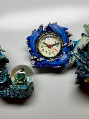 Lot of 3 Dolphin & Coral Reef Quartz Clocks – Ocean Decor